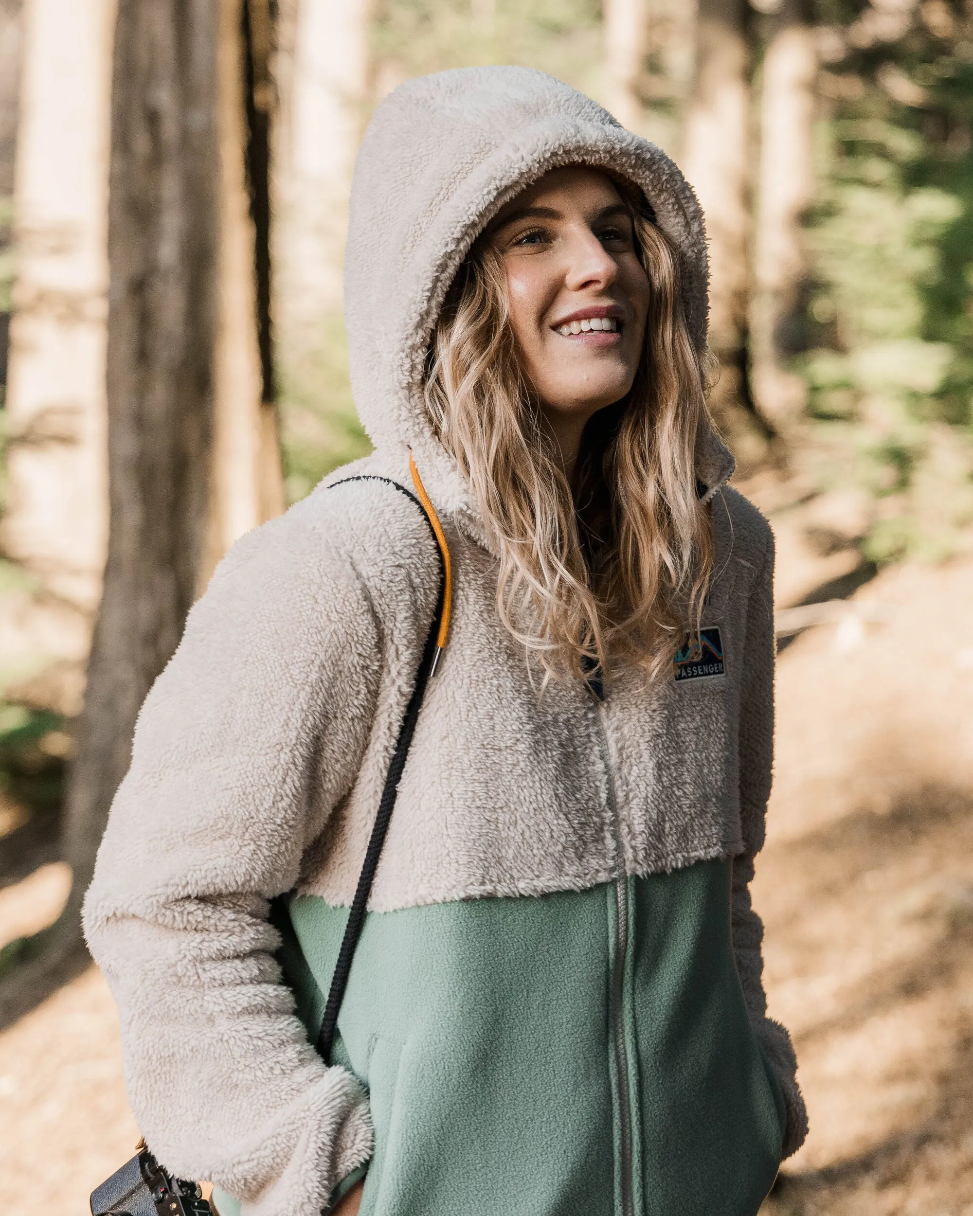 Nestling Recycled Polar-Lined Sherpa Fleece - Vintage White