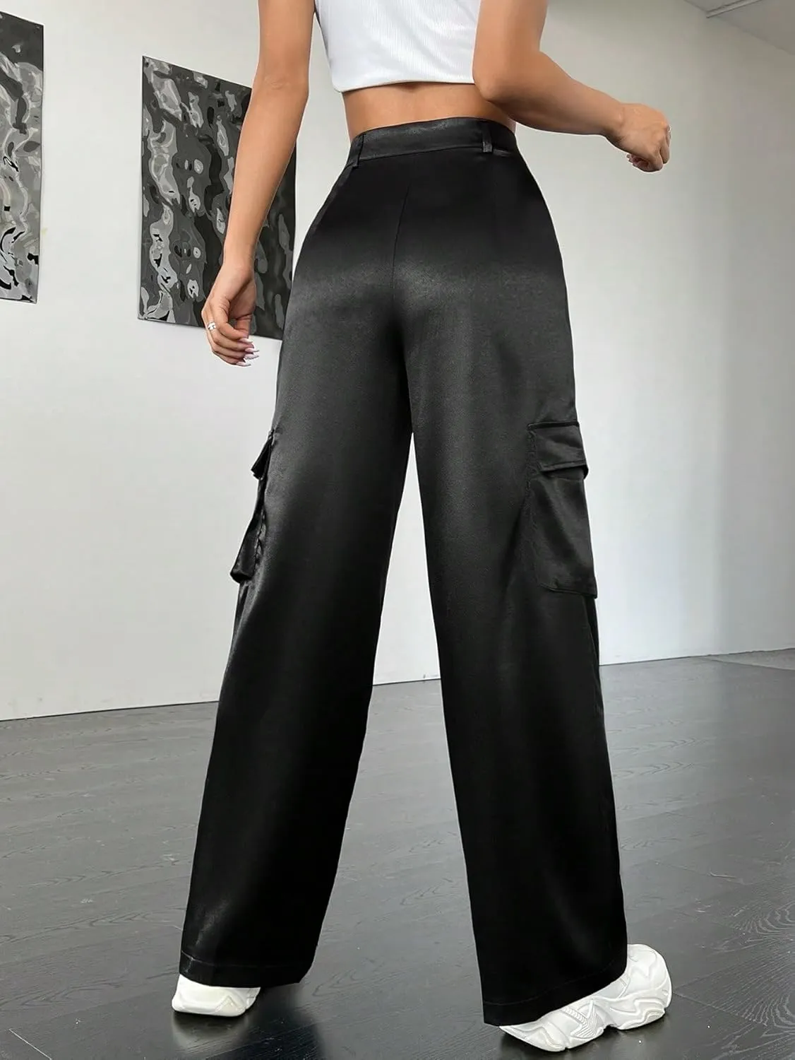 WDIRARA Women's Flap Pocket Side High Waist Straight Leg Solid Long Pants Trousers