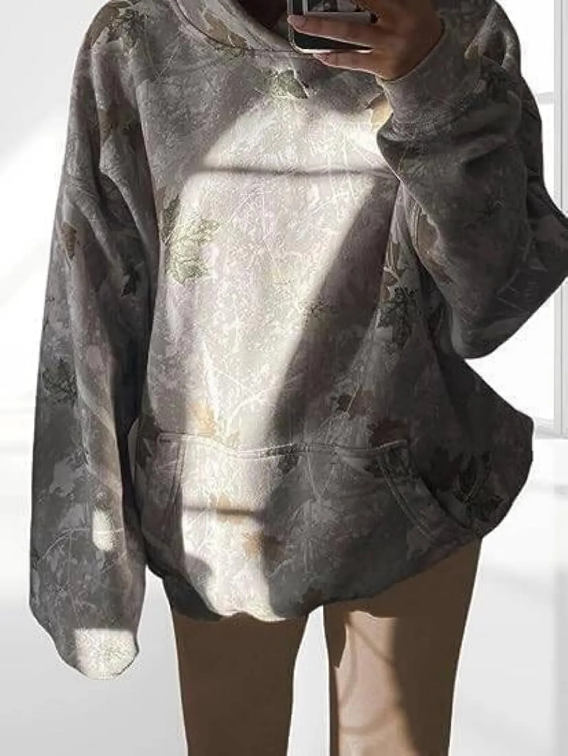 Womens Camo Hoodie Maple Leaf Print Oversized Pullover Sweatshirt Men Casual Loose Fit Long Sleeve Hoodies with Pocket